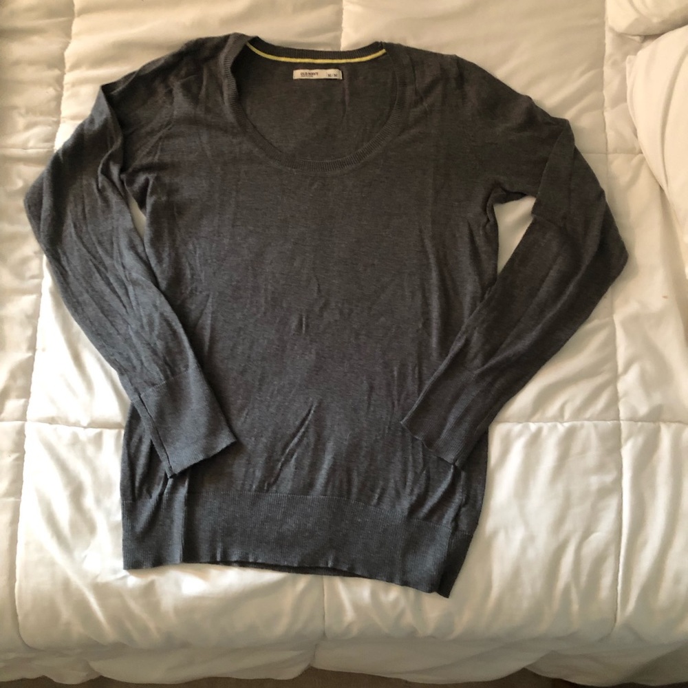 Old Navy women’s sweater